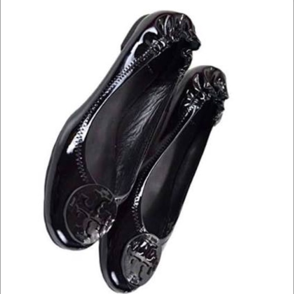 Tory Burch Reva Black Patent Ballet Flats - Picture 4 of 8
